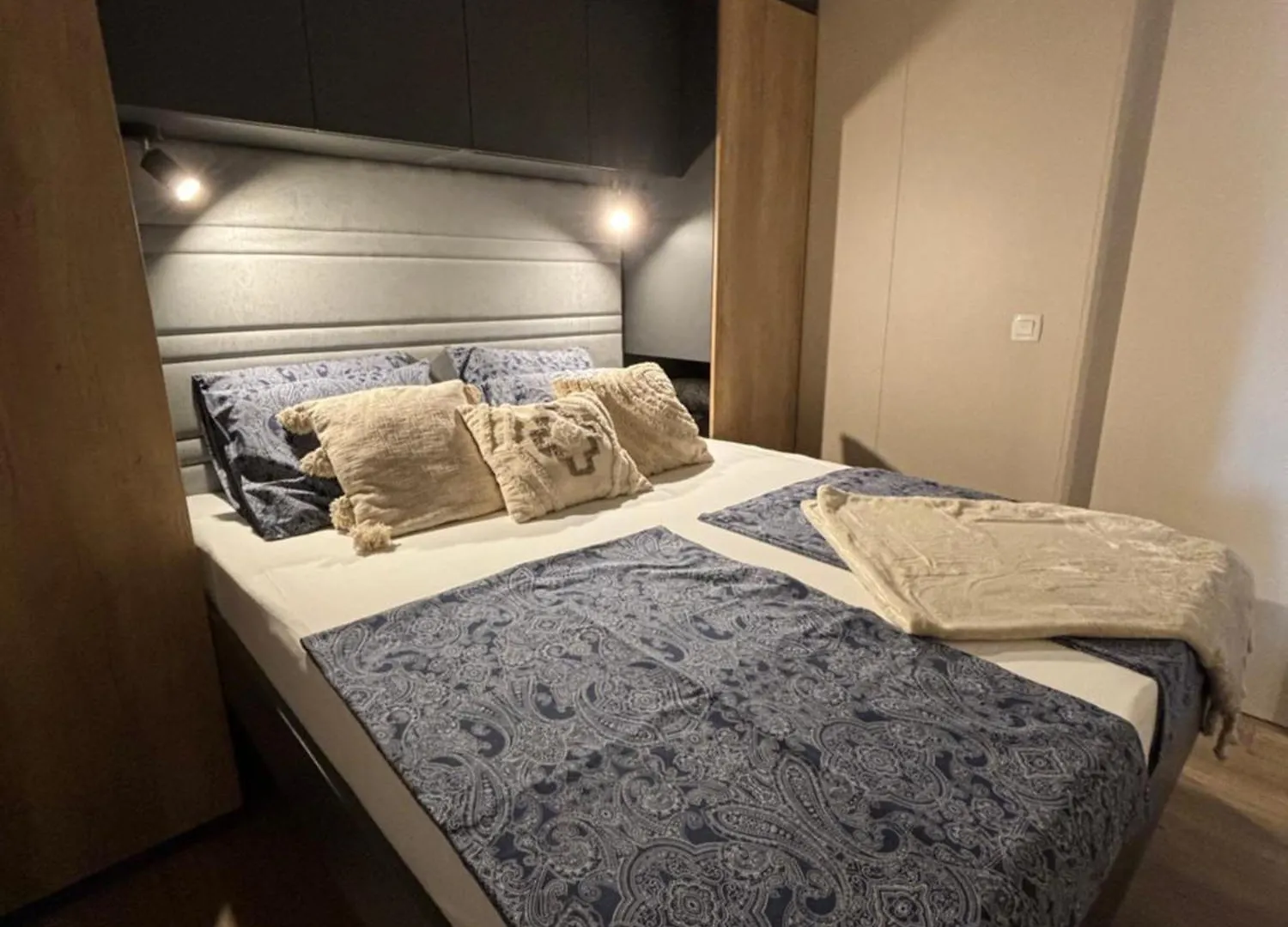 Mobile Home Mirabilis 비오그라드나모루 크로아티아